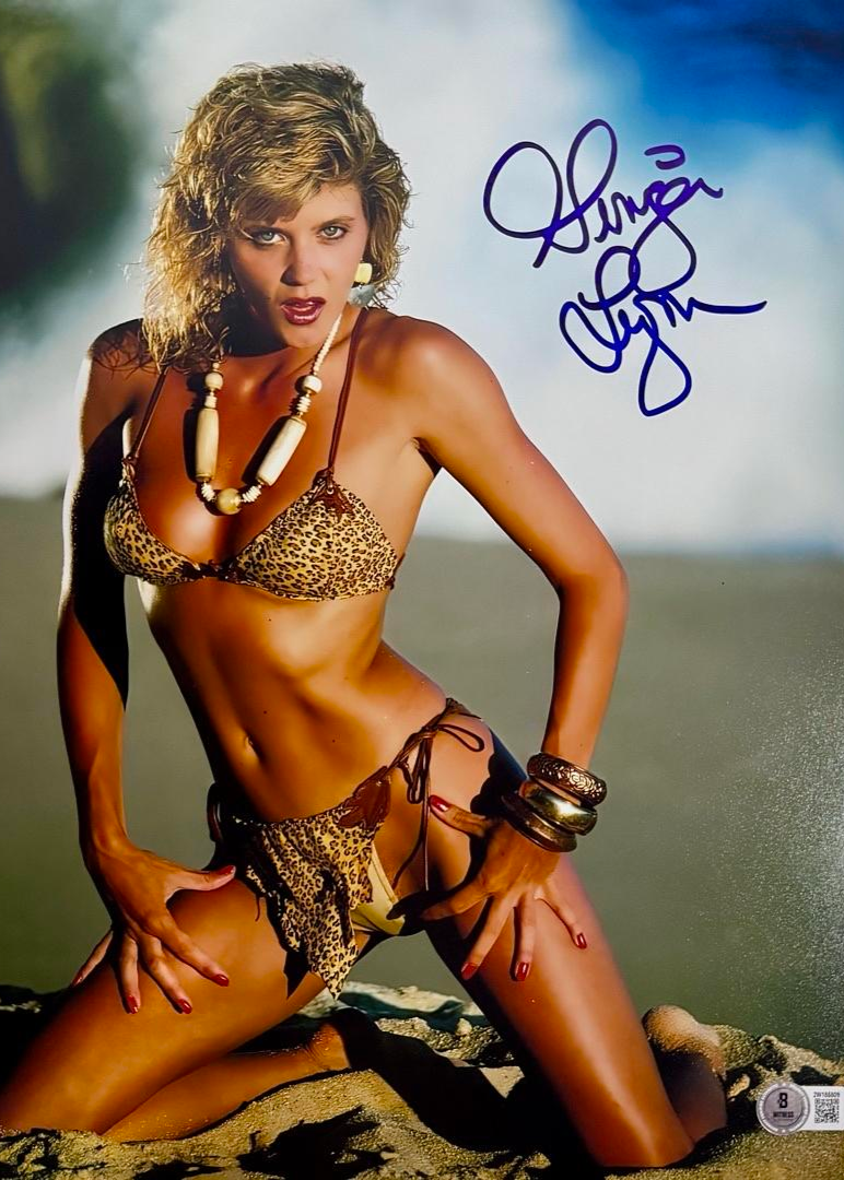 Ginger Lynne Signed 11x14 Photo - Beckett COA